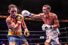 Lee Selby lands punch during title defence